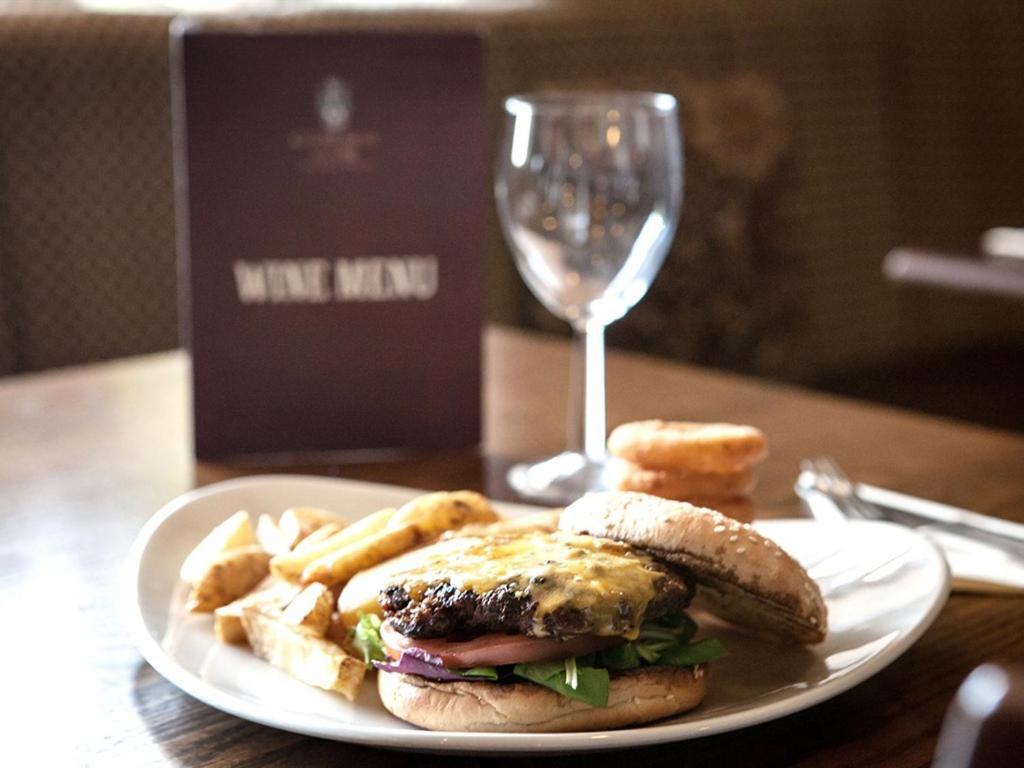 The Crewe Arms Hotel 외부 사진
