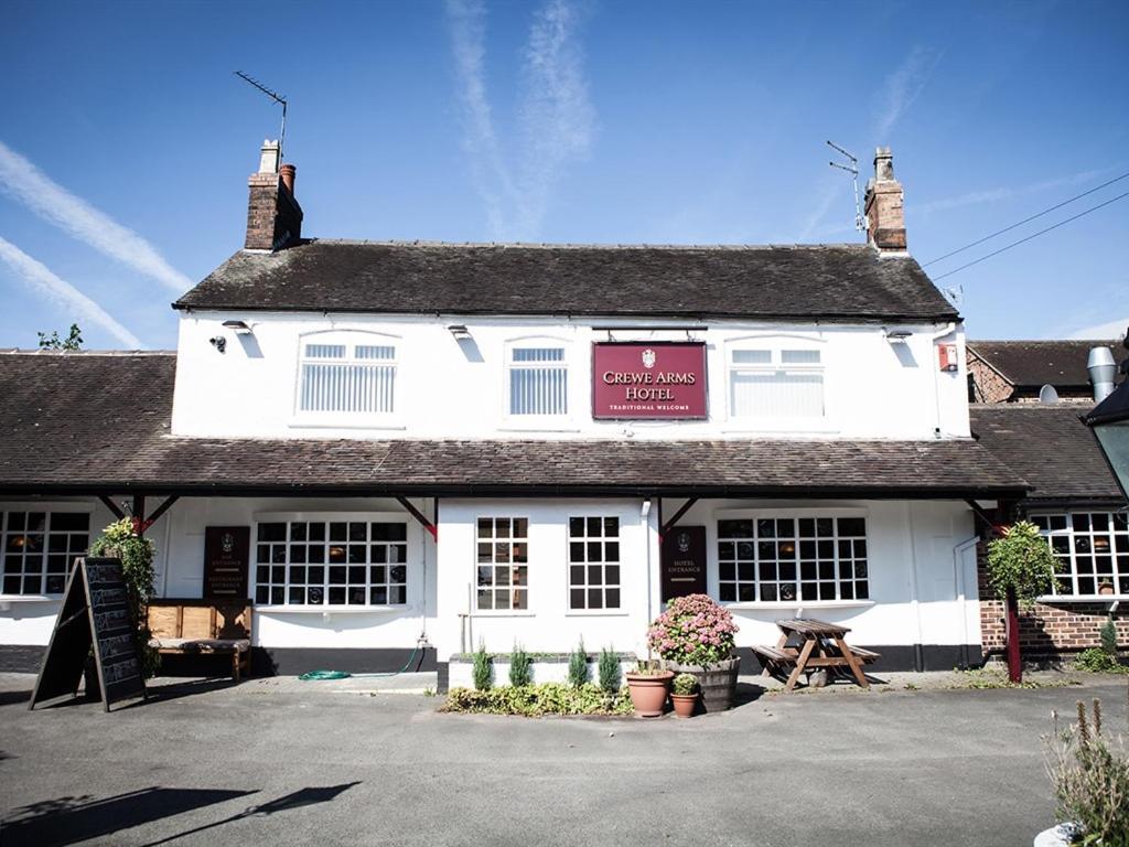 The Crewe Arms Hotel 외부 사진